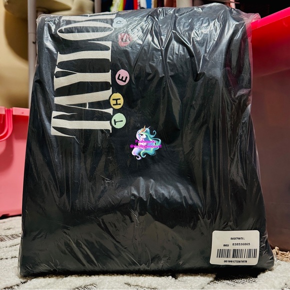 *Authentic* BNIB Taylor Swift The Eras Tour Friendship Bracelet Sweatpants LARGE - Picture 3 of 10